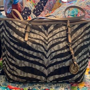 Michael Kors tote